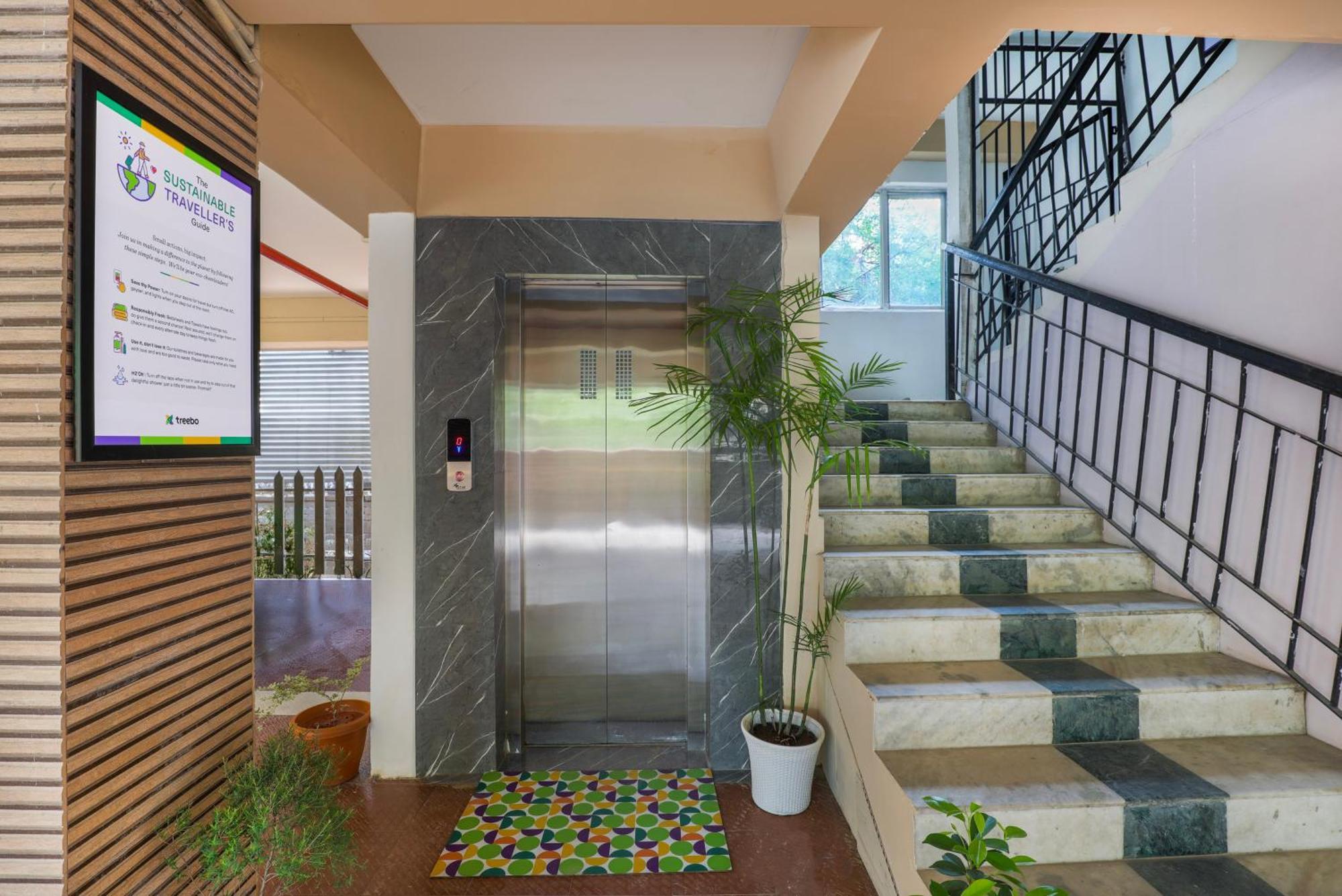גווהטי Treebo Urban Oasis Inn מראה חיצוני תמונה
